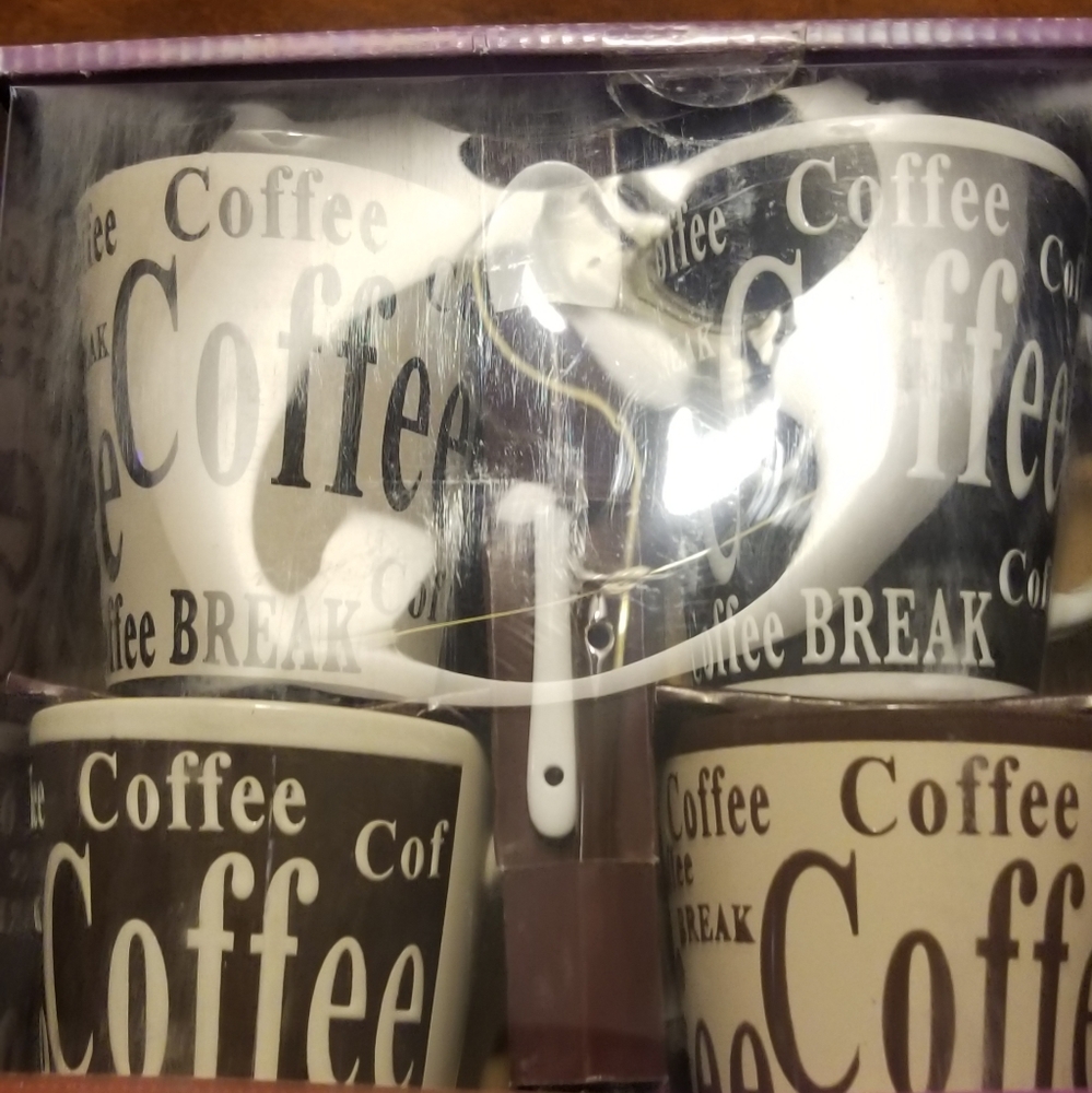 8 PIECE MR. COFFEE MUG SET.